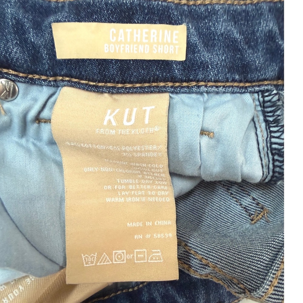 Kut from the Kloth Catherine Boyfriend Shorts Blue Denim Distressed Size 4 - Picture 5 of 7